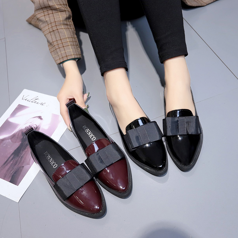 Summer Holiday Clothing Women - Schwarze/Weinrote Lackleder-Spitzschuhe, Slipper mit Schleifenknoten, Vielseitige